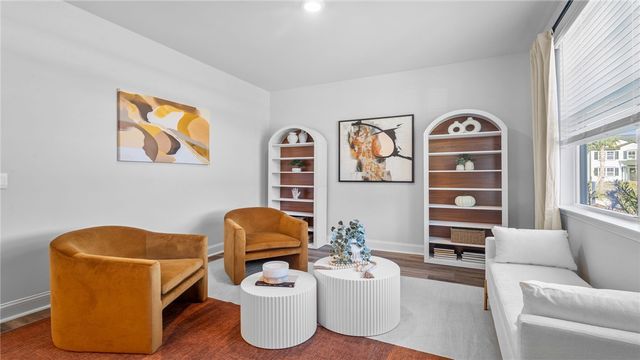 1038 Lakes Blvd, Brunswick, GA 31525