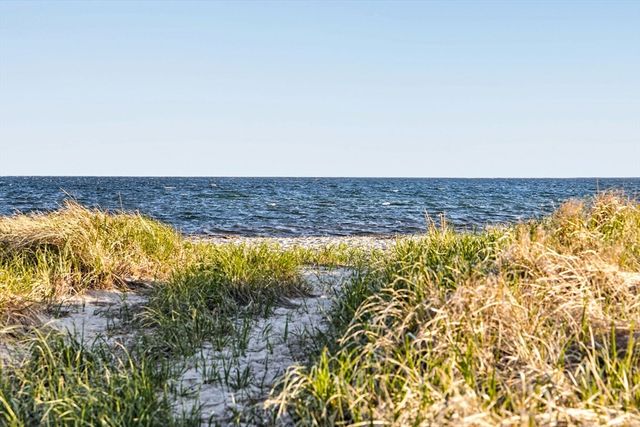 887 Commercial St 1, Provincetown, MA 02657