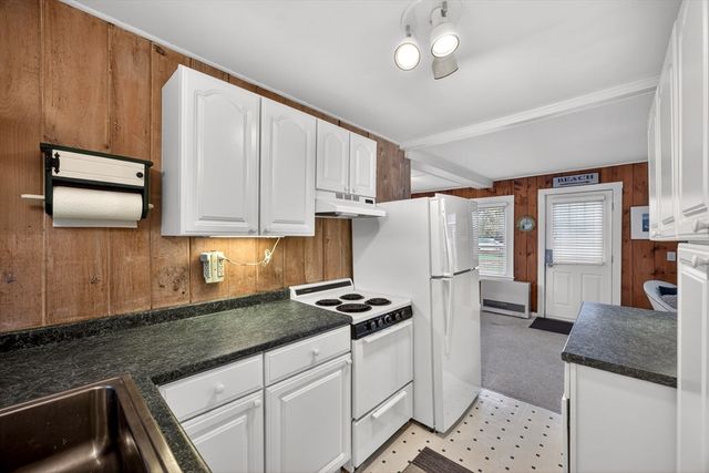 887 Commercial St 1, Provincetown, MA 02657