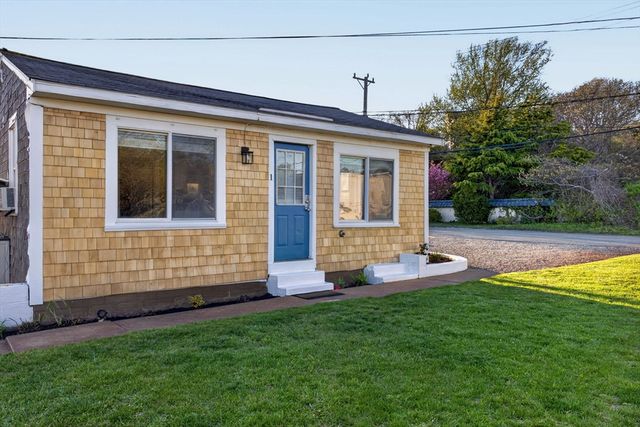 887 Commercial St 1, Provincetown, MA 02657