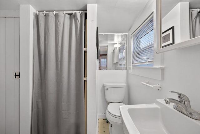 887 Commercial St 1, Provincetown, MA 02657