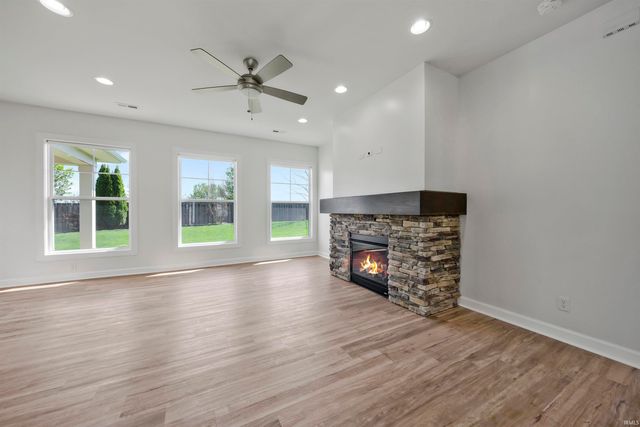 9245 Baldwin Drive, Evansville, IN 47725