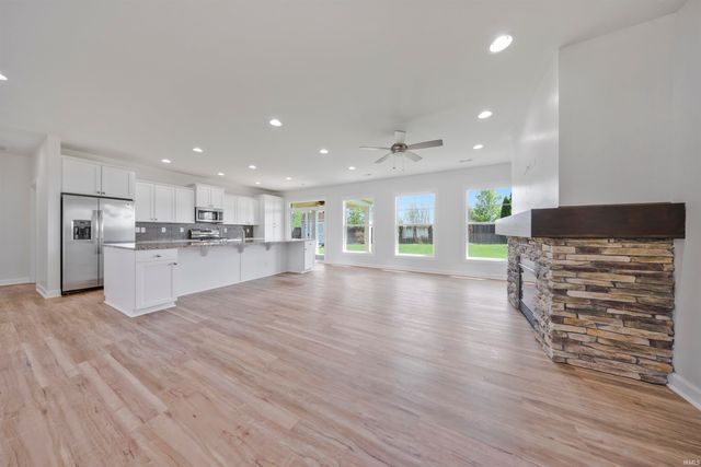 9245 Baldwin Drive, Evansville, IN 47725