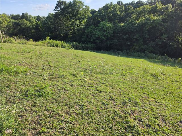 3980 Luper Road, Lowell, AR 72745