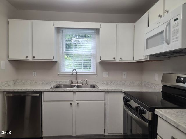1900 Township Circle, Raleigh, NC 27609