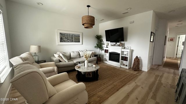 7201 Lake Suzzanne Way, Panama City, FL 32404