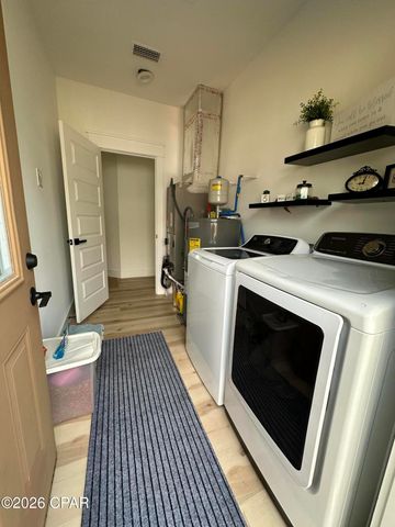 7201 Lake Suzzanne Way, Panama City, FL 32404