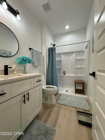 7201 Lake Suzzanne Way, Panama City, FL 32404