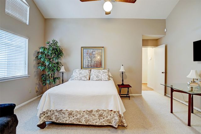 12 Fairmeade Bend Drive, The Woodlands, TX 77381