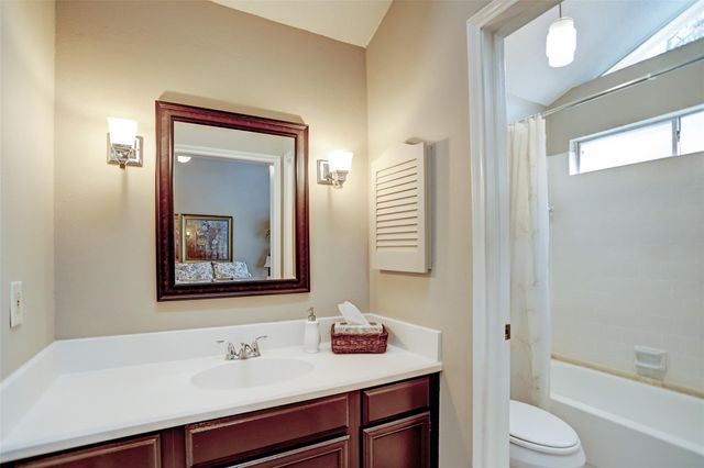 12 Fairmeade Bend Drive, The Woodlands, TX 77381