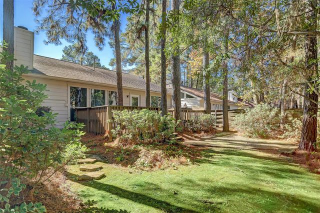 12 Fairmeade Bend Drive, The Woodlands, TX 77381