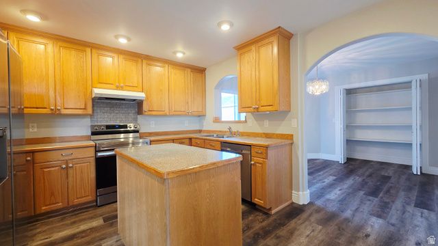 268 W MOUNTAIN GREEN CIR, Roosevelt, UT 84066