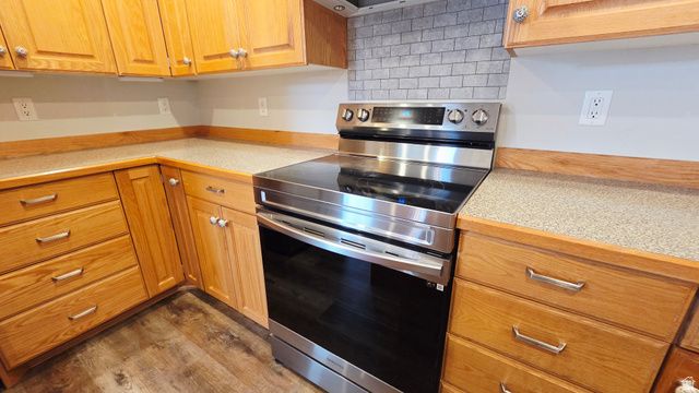 268 W MOUNTAIN GREEN CIR, Roosevelt, UT 84066