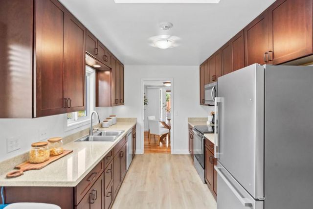 2802 Sycamore Way, Santa Clara, CA 95051