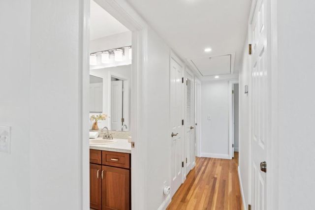 2802 Sycamore Way, Santa Clara, CA 95051