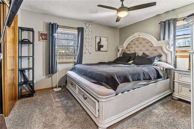 813 S Main Street, Liberty, MO 64068