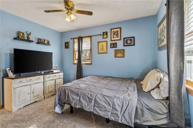 813 S Main Street, Liberty, MO 64068