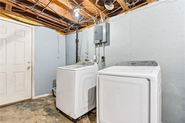 813 S Main Street, Liberty, MO 64068