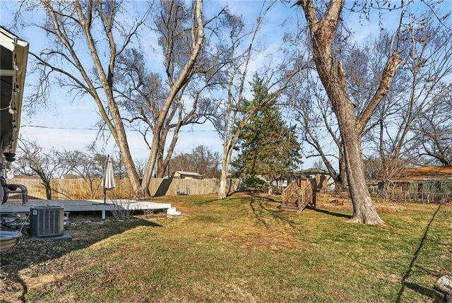 813 S Main Street, Liberty, MO 64068