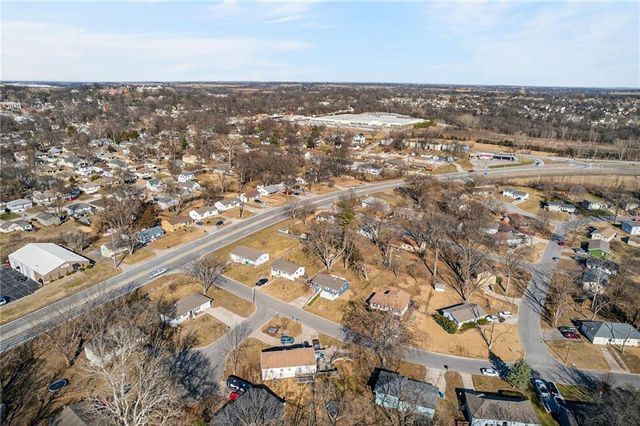 813 S Main Street, Liberty, MO 64068