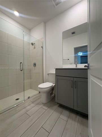 135 SW 171st Ln 135, Pembroke Pines, FL 33027