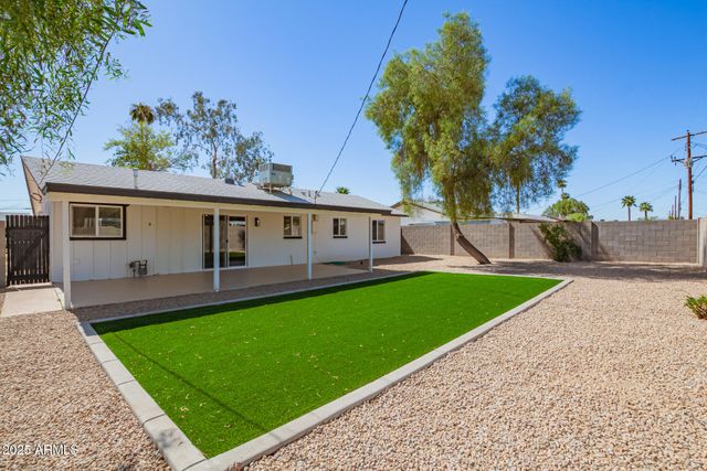 628 E PAPAGO Drive, Tempe, AZ 85288