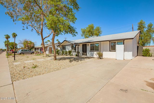 628 E PAPAGO Drive, Tempe, AZ 85288