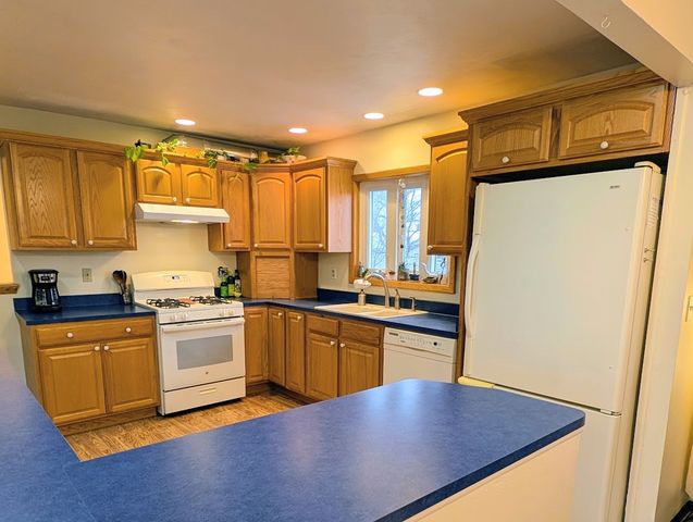 117 GRAHAMVILLE Street, North East, PA 16428