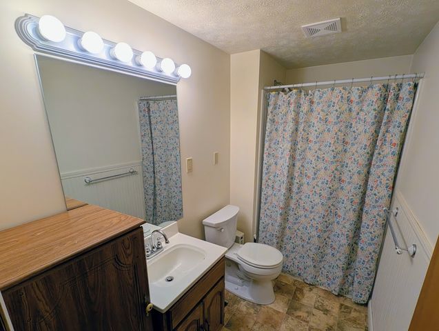 117 GRAHAMVILLE Street, North East, PA 16428