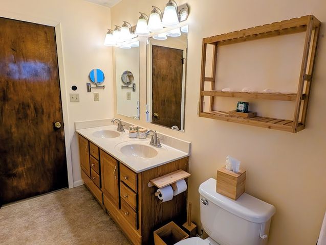 117 GRAHAMVILLE Street, North East, PA 16428