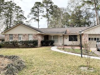 1555 Oconnor Drive, Conroe, TX 77304
