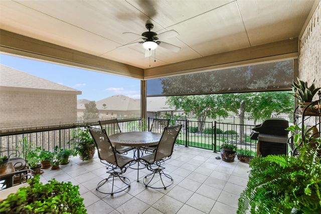 204 Harvey Point LN, Georgetown, TX 78633