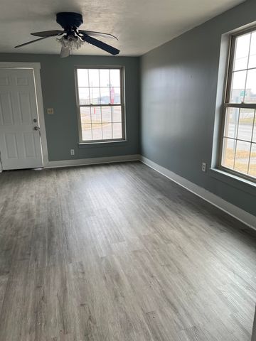 1533 S Saint Clair Ave, Wichita, KS 67213