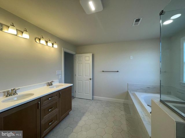 1928 KIMBERTON RD, Phoenixville, PA 19460