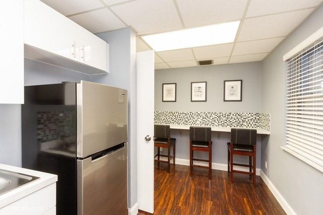 212 SE 8th Street, Fort Lauderdale, FL 33316