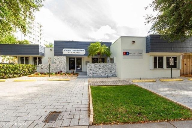 212 SE 8th Street, Fort Lauderdale, FL 33316