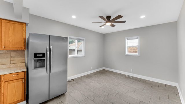 6116 Alexander Avenue, Hammond, IN 46323