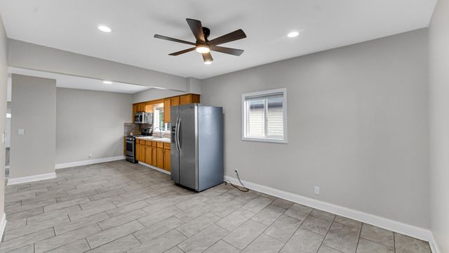 6116 Alexander Avenue, Hammond, IN 46323