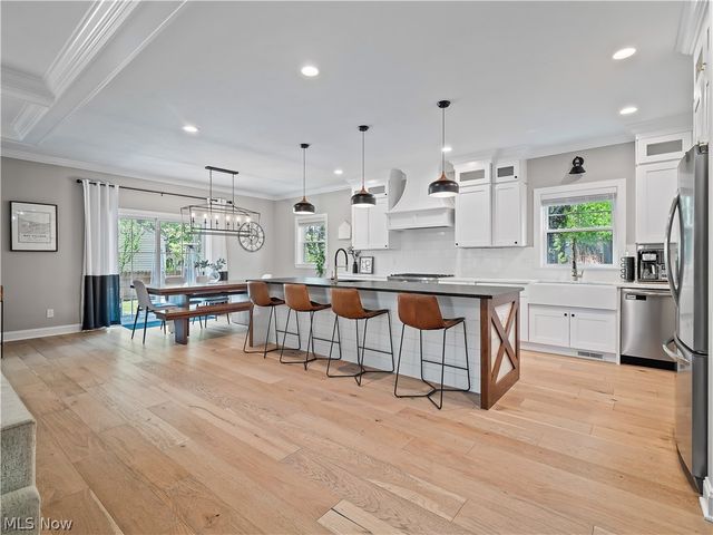 519 Kenilworth Road, Bay Village, OH 44140