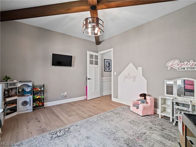 519 Kenilworth Road, Bay Village, OH 44140