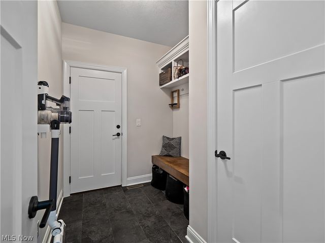 519 Kenilworth Road, Bay Village, OH 44140