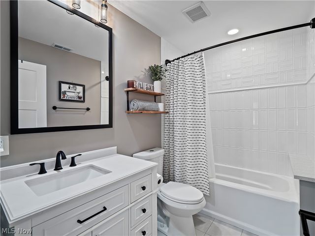 519 Kenilworth Road, Bay Village, OH 44140