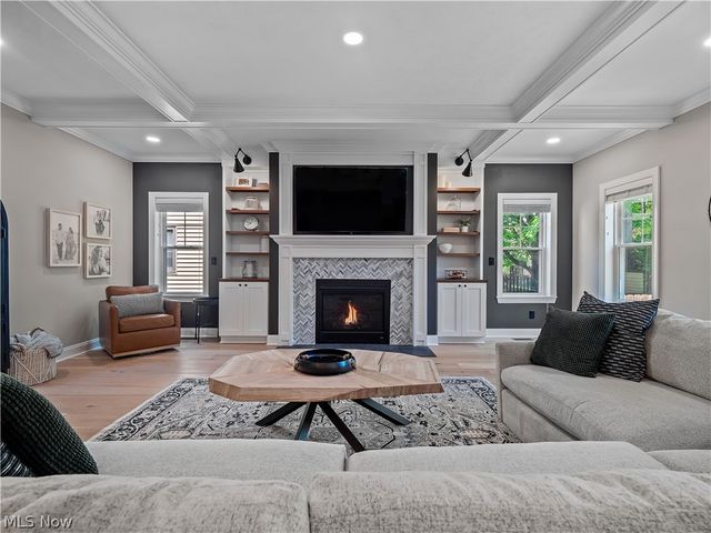 519 Kenilworth Road, Bay Village, OH 44140