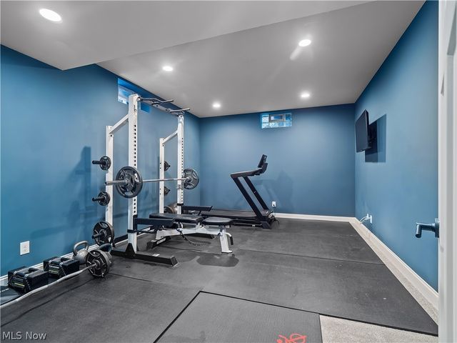 519 Kenilworth Road, Bay Village, OH 44140