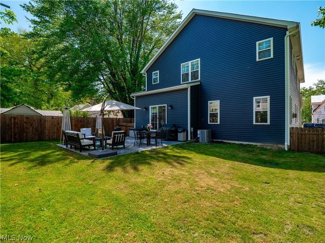 519 Kenilworth Road, Bay Village, OH 44140