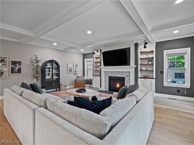 519 Kenilworth Road, Bay Village, OH 44140