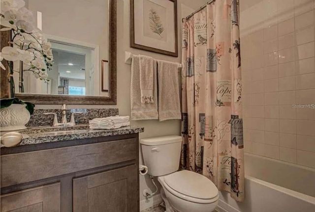 8342 ENCLAVE WAY 104, Sarasota, FL 34243