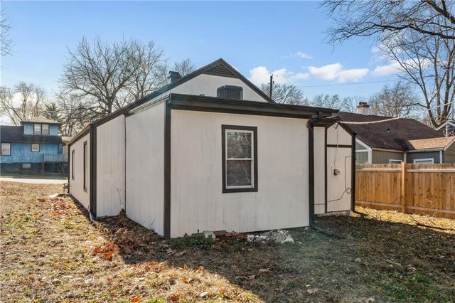 1508 E 72nd Street, Kansas City, MO 64131