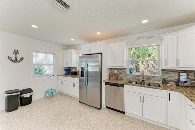 165 CRESCENT DRIVE, Anna Maria, FL 34216