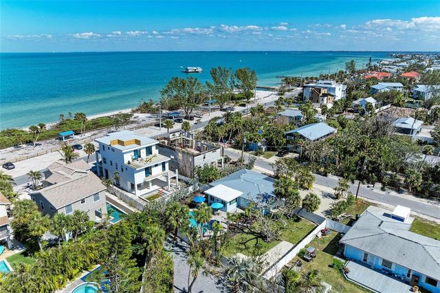 165 CRESCENT DRIVE, Anna Maria, FL 34216